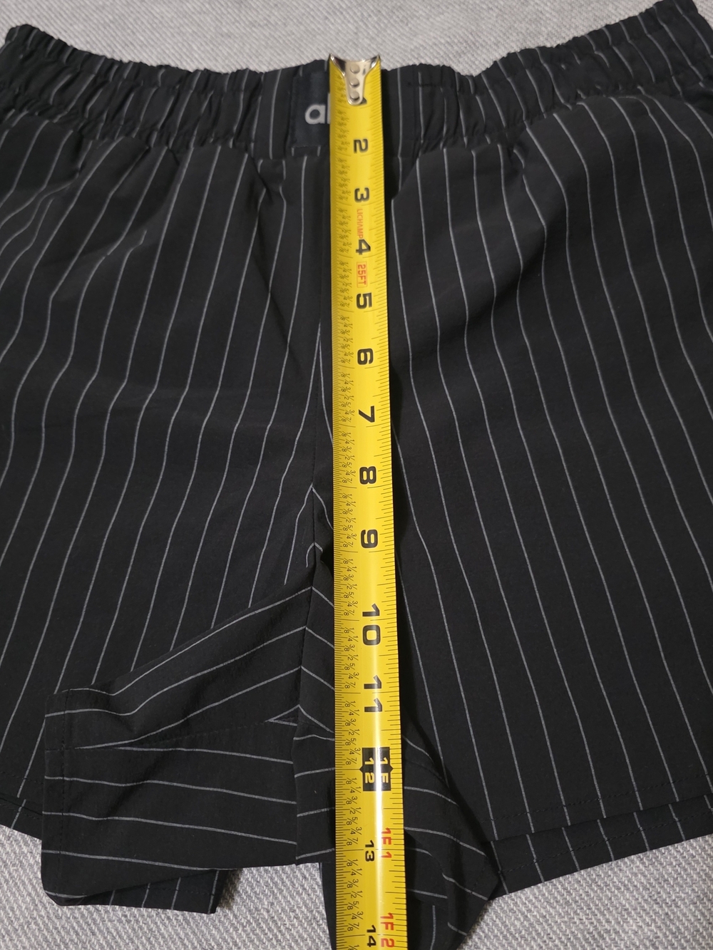 Alo Boxer Shorts Striped Athletic Shorts in Black & Gray Like New - Picture 8 of 8
